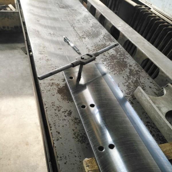 Guillotine Blade Material